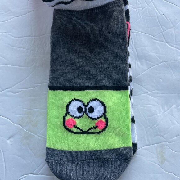 Hello Kitty Socks 5 Pairs Sanrio Womens No Show Shoe Size 4-10 - Picture 5 of 9